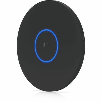 CEILING-MOUNTED 8-STREAM WIFI 7 AP