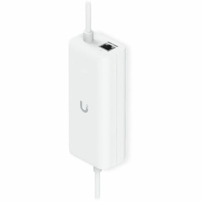 AN AC ADAPTER WITH INTEGRATED POE ENABLING THE UNIFI CLOUD