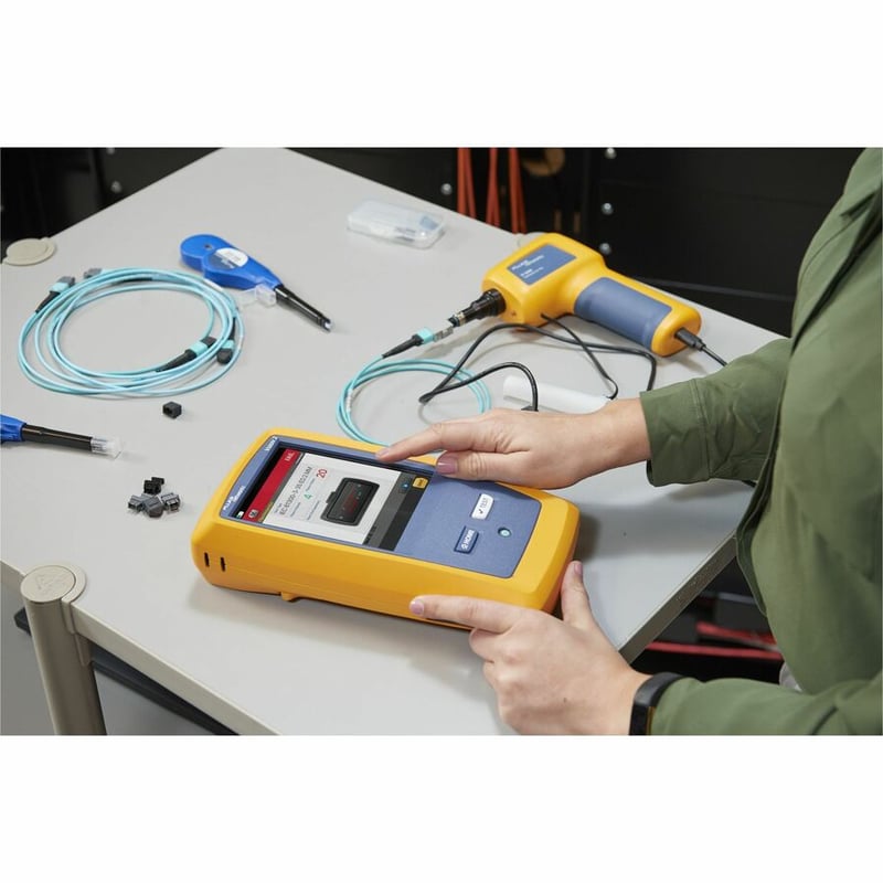 Fluke Networks FiberInspector Pro FI2-7300 Cable Analyzer - Thumbnail 4