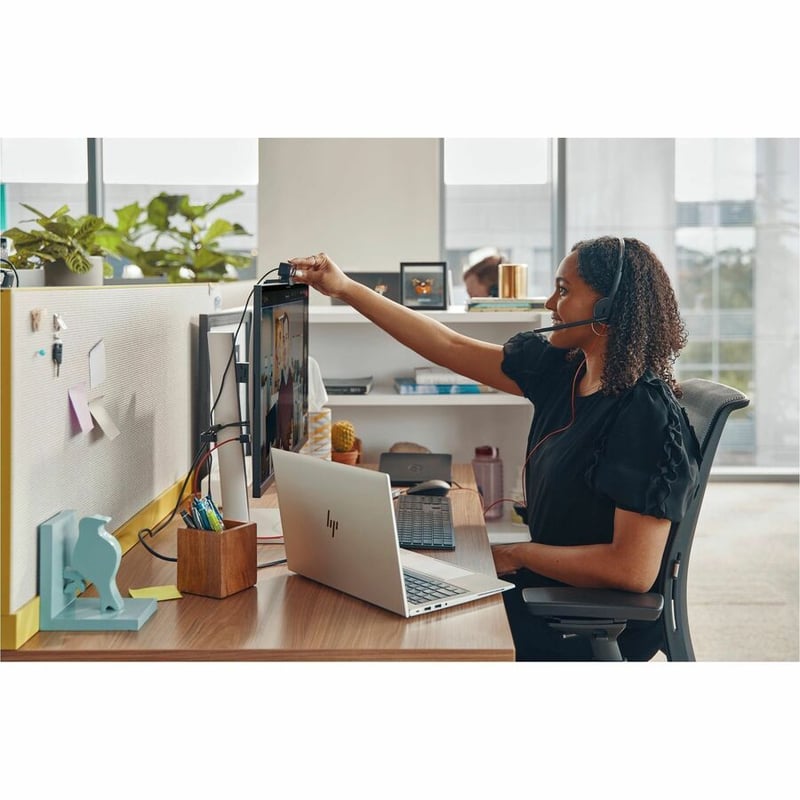 Poly Blackwire 3220 Stereo USB-C Black Headset + USB-C/A Adapter (Bulk) - Thumbnail 3