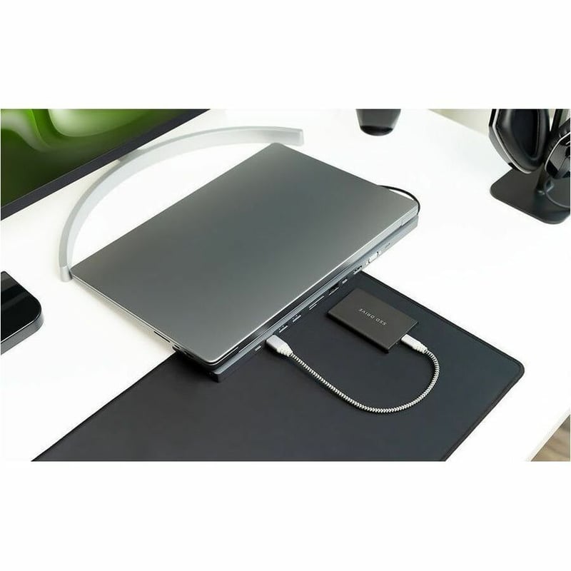 IOGEAR Dock Pro 100 USB-C 4K Ultra-Slim Station