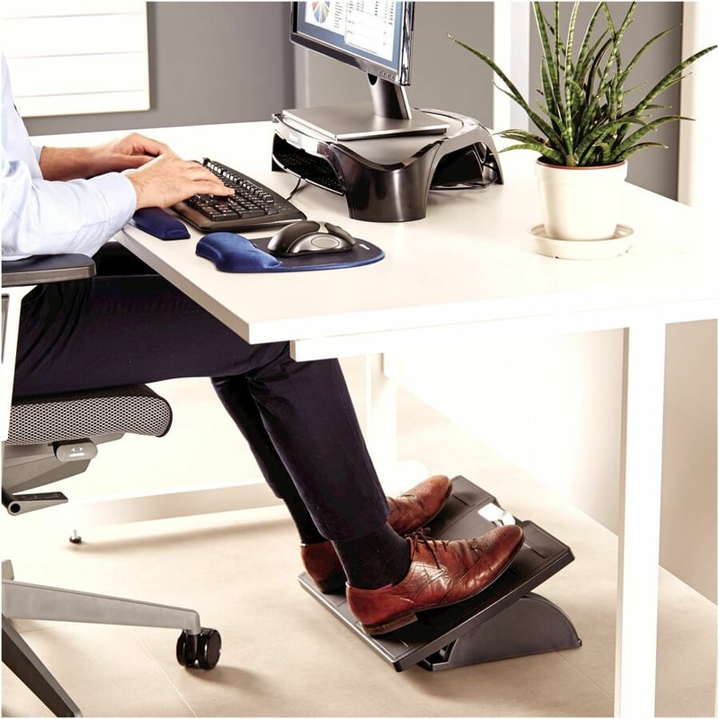 Fellowes Office Suites Adjustable Footrest with Microban - Thumbnail 4
