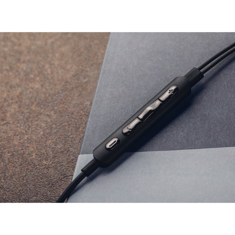 Moshi Mythro C USB Type-C Earphones, Built-in DAC, 4-button Control with Mic, Hybrid Injection Earbuds (Three Sizes) - Thumbnail 5