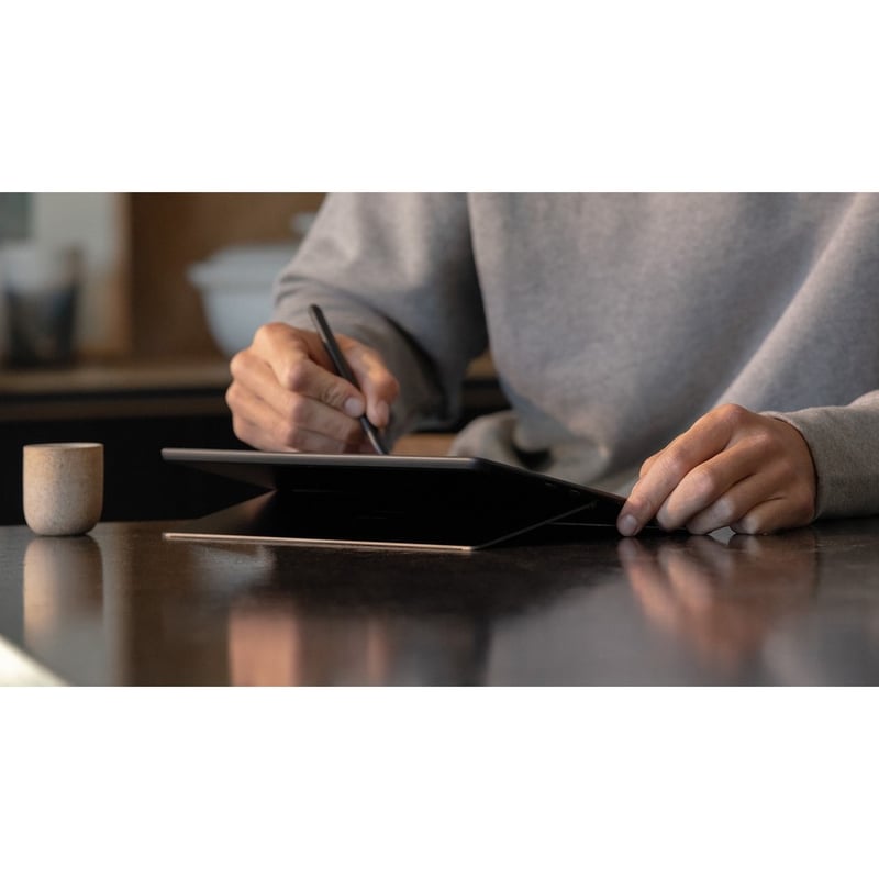 Microsoft Surface Pro X Tablet - 13" - Microsoft SQ1 - 16 GB - 512 GB SSD - Windows 10 Pro - 4G - Matte Black