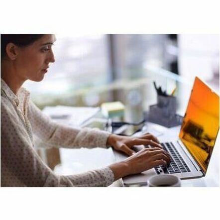 3M™ Gold Privacy Filter for 15.4" Widescreen Laptop (16:10) - Thumbnail 3