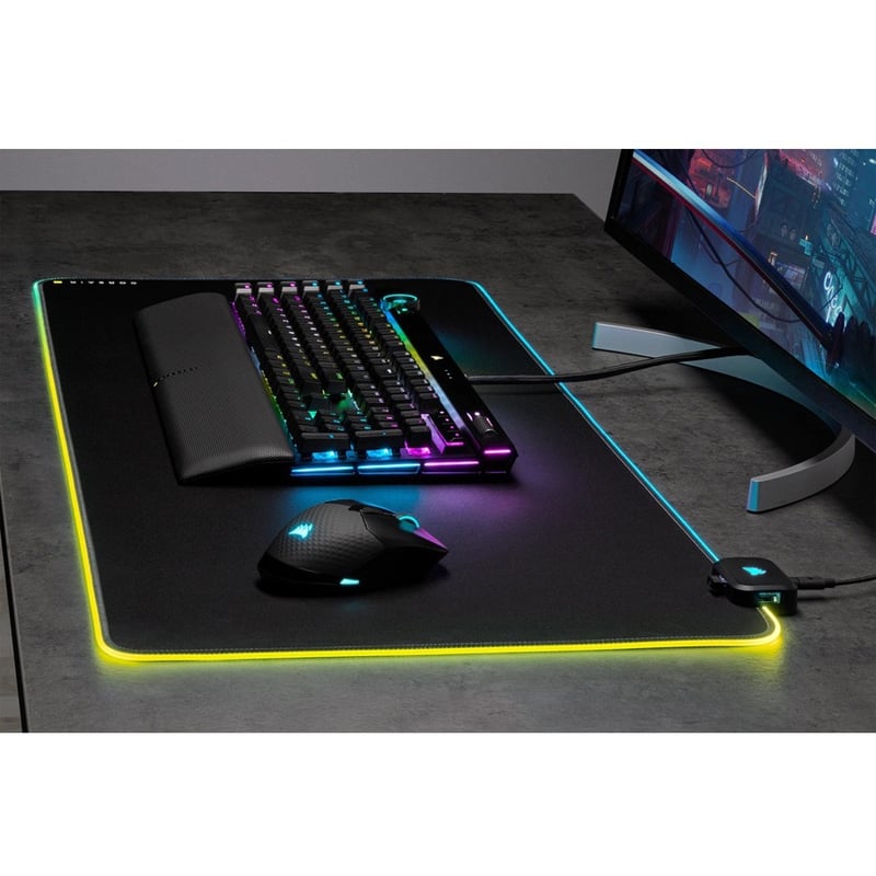 Corsair MM700 RGB Extended Mouse Pad