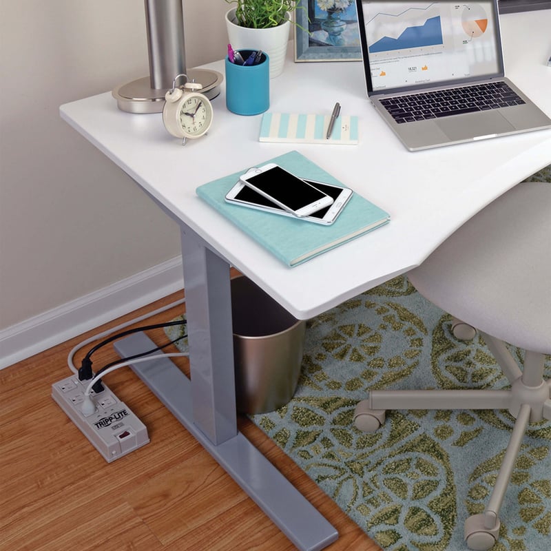 Tripp Lite by Eaton Surge Protector Power Strip 6 Outlet 6' Cord 2420 Joules Auto Shut Off - Thumbnail 3