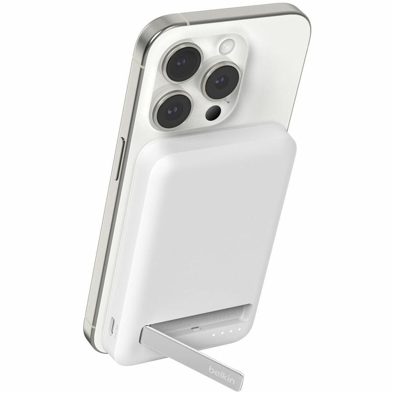 BOOSTCHARGE PRO MAGNETIC POWER BANK 5K WHITE - Thumbnail 3