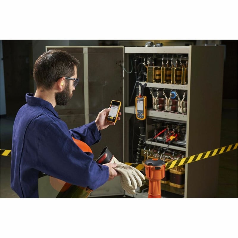 Fluke 120B Series Industrial ScopeMeter handheld Oscilloscopes - Thumbnail 4