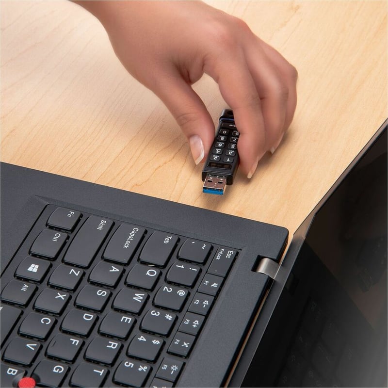 Rocstor DataSecure FX5 256GB Encrypted USB Flash Drive - Thumbnail 5