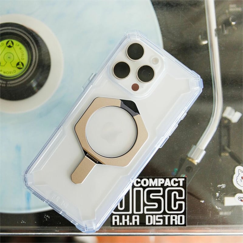 Urban Armor Gear Plasma XTE iPhone 15 Pro Max Case - Clear/Titanium - Thumbnail 3
