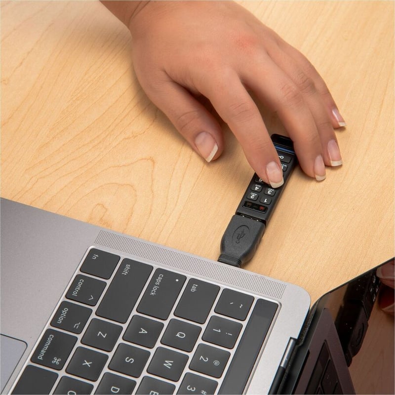 Rocstor DataSecure FX5 64GB Encrypted USB Flash Drive - Thumbnail 3