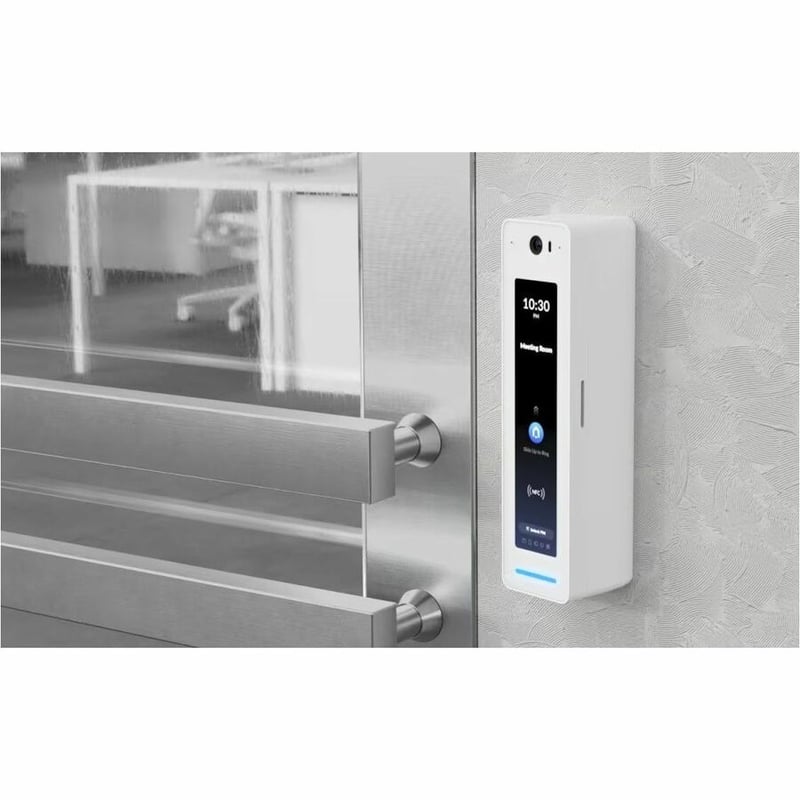 ANGLED MOUNTING ACCESSORY FOR UNIFI PROFESSIONAL ACCESS READERS. - Thumbnail 3