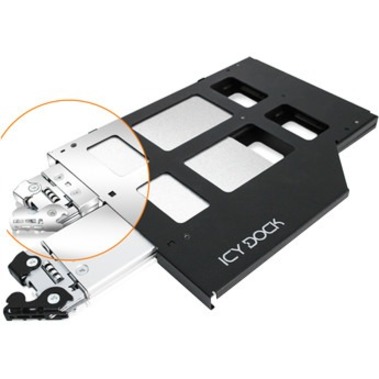 Icy Dock ToughArmor MB852M2PO-B Drive Enclosure for 5.25" PCI Express NVMe, M.2 Internal - Black - Thumbnail 2