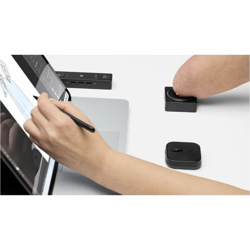 SURFACE ADAPTIVE HUB COM BLACK - Thumbnail 4