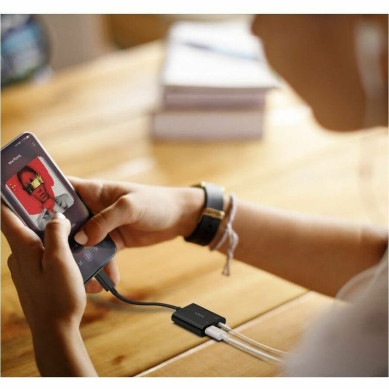 Belkin RockStar 3.5mm Audio + USB-C Charge Adapter - Thumbnail 2