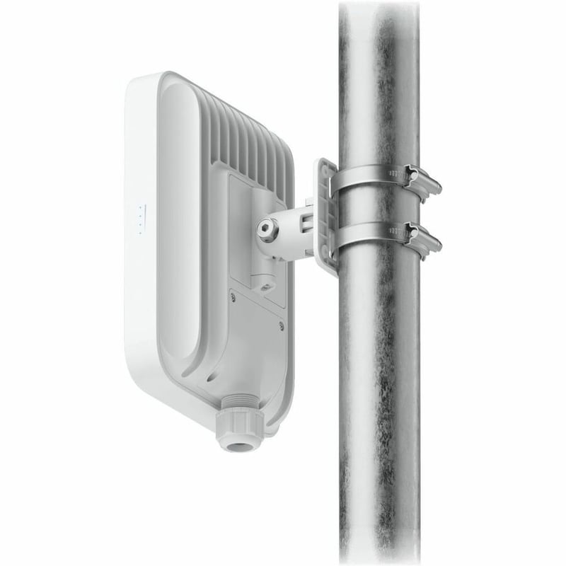 A FULL-PERFORMANCE 5G (3.4GBPS) MODEM FOR UNIFI CONSOLES AND CLOUD - Thumbnail 4
