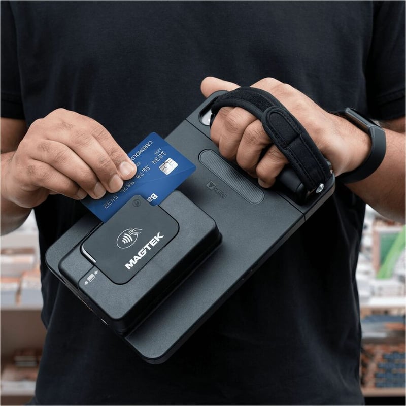 VAULT Connect System for iPad 7th, 8th, 9th Gen iPad and ID TECH VP3300 BT Reader Support - Thumbnail 3