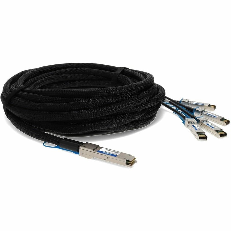 Brocade (Formerly) 40G-QSFP-4SFP-C-0501 Compatible TAA Compliant 40GBase-CU QSFP+ to 4xSFP+ Direct Attach Cable (Active Twinax, 5m)