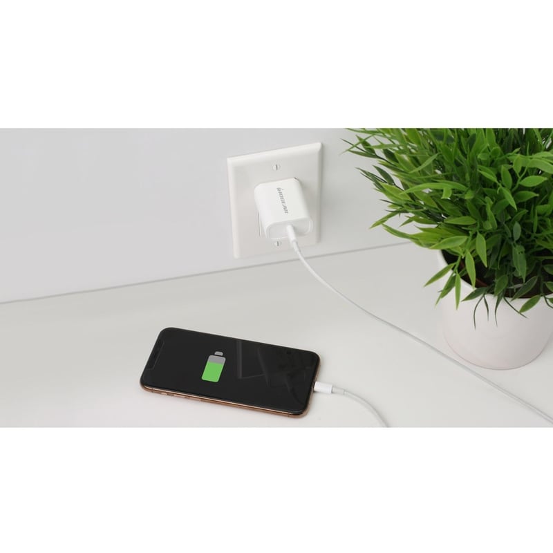IOGEAR 20W USB-C Smartphone Charger - Thumbnail 5