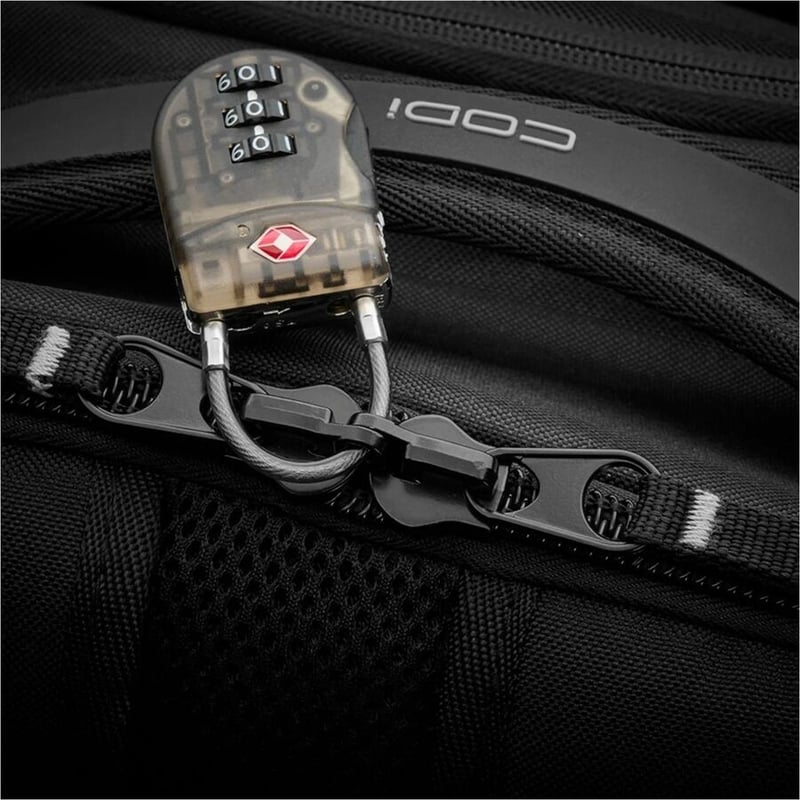 CODi Ferretti Pro Carrying Case (Backpack) for 17.3" Notebook, Tablet, Water Bottle - Black - Thumbnail 4