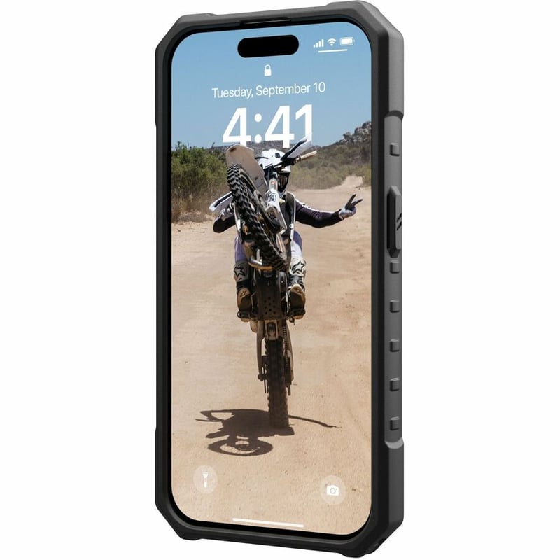 Urban Armor Gear Pathfinder iPhone 15 Pro Case - Silver - Thumbnail 4