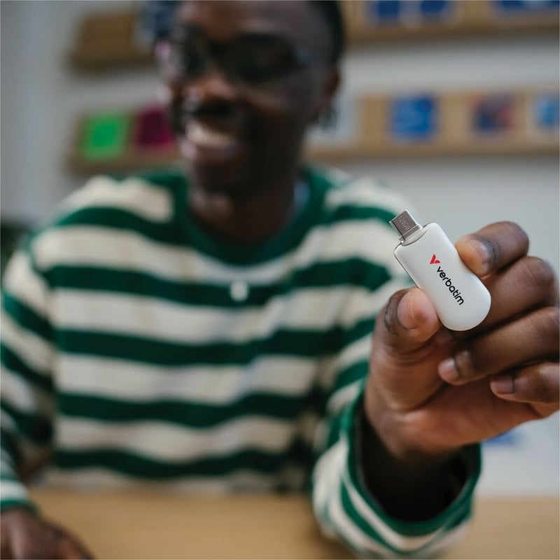 Verbatim 128GB Plectra USB-C Flash Drive - White - Thumbnail 5
