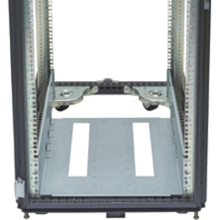 Eaton 9PXM 8kVA 7.2kW 208-240V N+1 Modular Scalable Online Double-Conversion UPS, Hardwired Input, 8x 5-20R, 2 L6-30R, 2 L6-20R, 2 L14-30R Outlets, 21U, TAA - Thumbnail 2