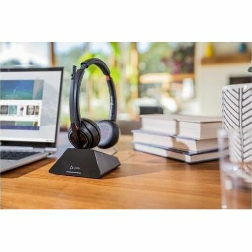 Poly Savi 8220 UC Microsoft Teams Certified DECT 1920-1930 MHz USB-A Headset - Thumbnail 5