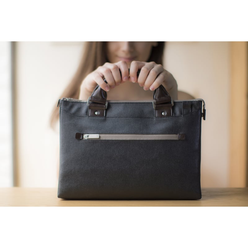 Moshi Moshi Urbana Mini Lightweight Bag - Metro Black, Padded Phone/tablet Compartments, Detachable Shoulder Strap - Thumbnail 4