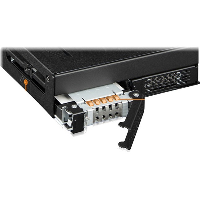 Icy Dock ToughArmor MB105VP-B Drive Enclosure for 5.25" PCI Express NVMe 4.0, U.2, U.3 - SFF-8654 SlimSAS Host Interface Internal - Black