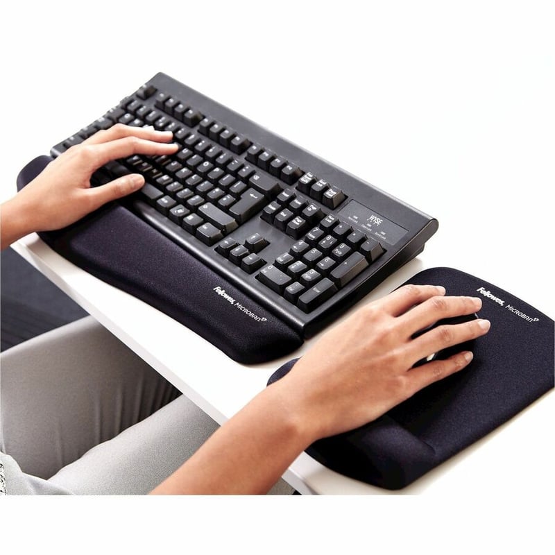 Fellowes PlushTouch Mouse Pad Wrist Rest with Microban - Graphite - Thumbnail 4