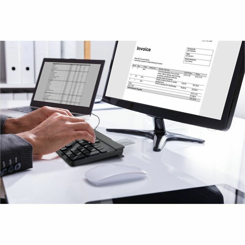 KB201C Simple Solutions™? Wired Keyboard with Smart Card Reader (CAC) - TAA - Thumbnail 5