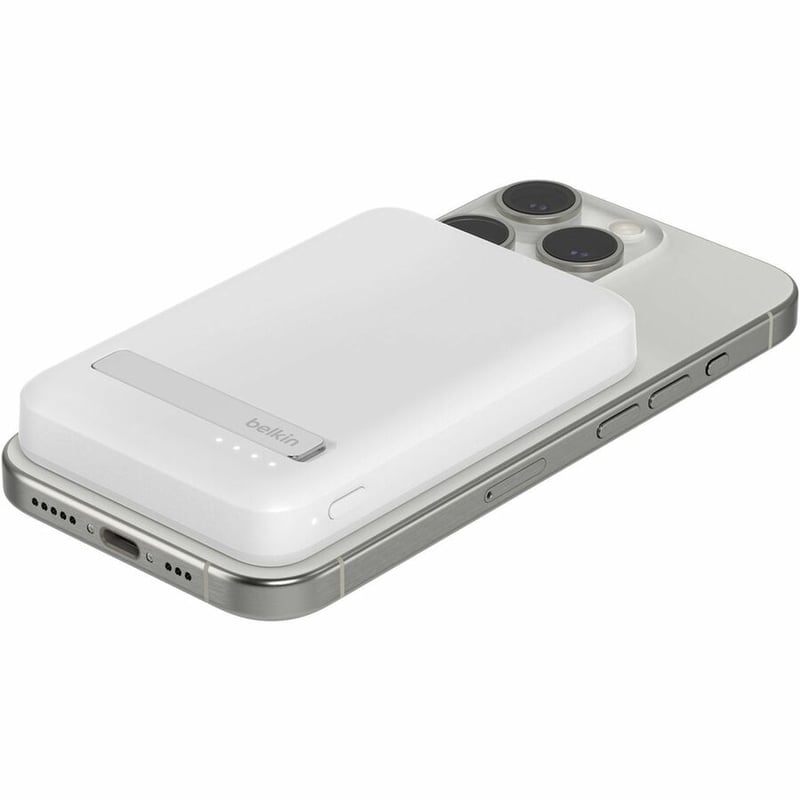 BOOSTCHARGE PRO MAGNETIC POWER BANK 5K WHITE - Thumbnail 4