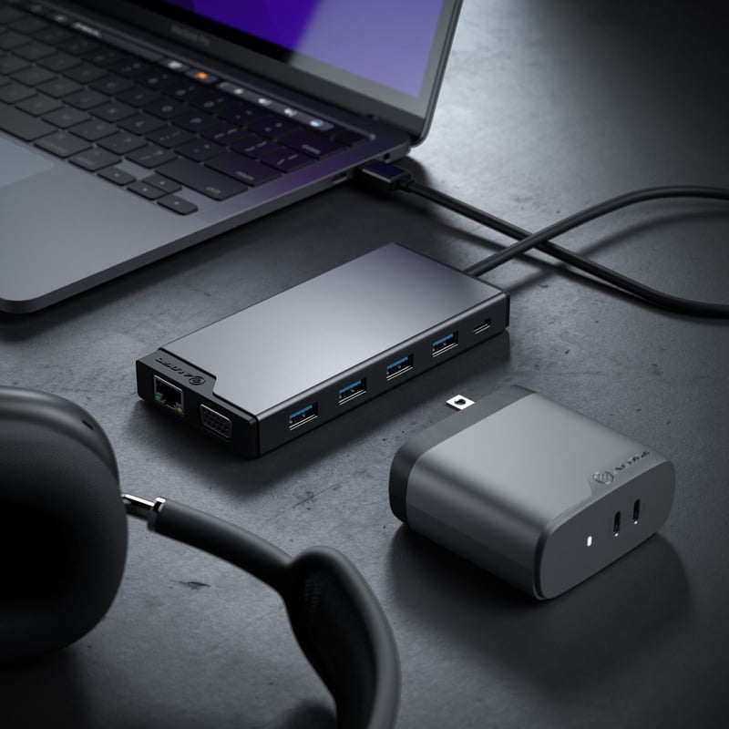 Alogic Universal 12-in-1 Mini Dock - DV3 - Triple Full HD Display