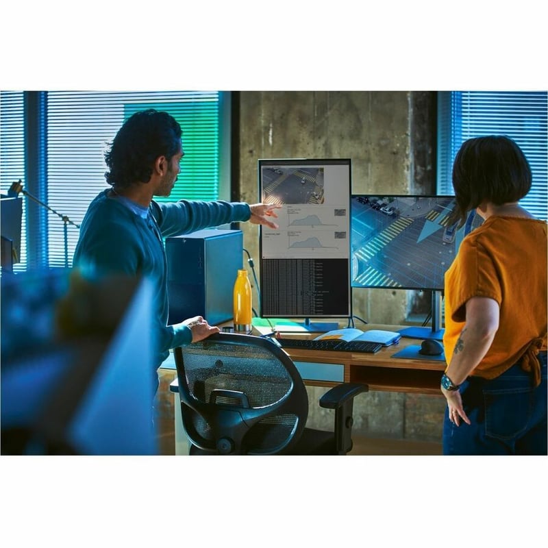 HP Z2 G9 Workstation - 1 Core i7 13th Gen i7-13700 - vPro Technology - 64 GB - 1 TB SSD - Tower - Black - Thumbnail 2