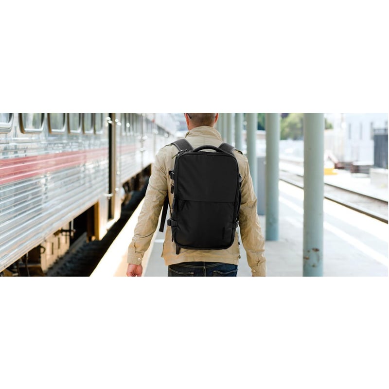 Incase EO Travel Collection: EO Travel Backpack - Black - Thumbnail 4