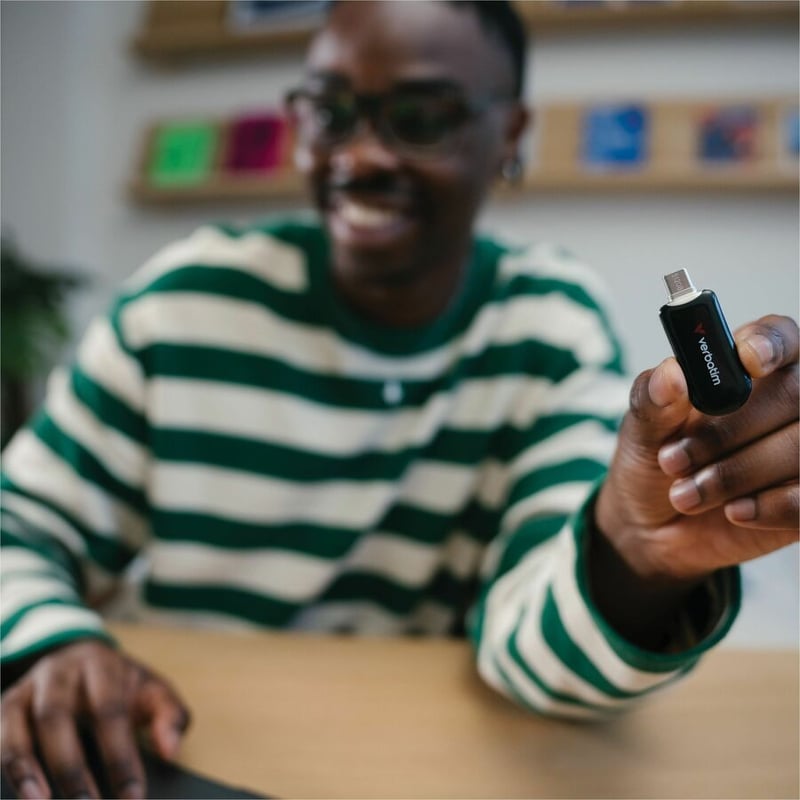 VERBATIM 64GB PLECTRA USB-C FLASH DRIVE BLACK - Thumbnail 2