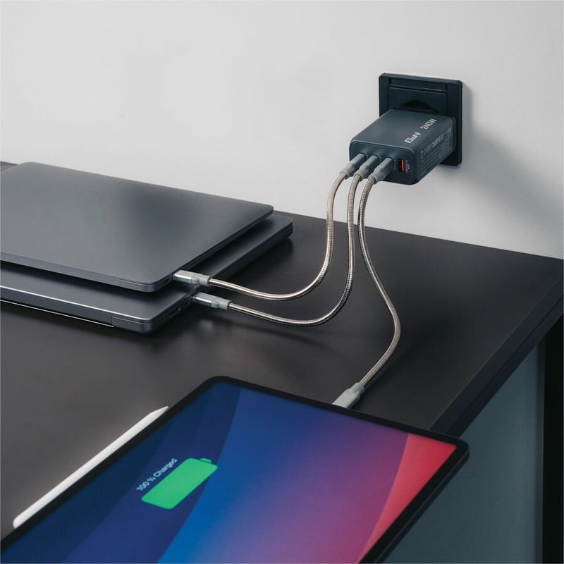 Verbatim 240W 4-Port GaN Wall Charger - Thumbnail 4