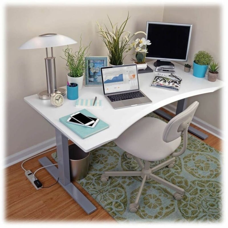 Tripp Lite by Eaton Protect It! 4-Outlet Home Computer Surge Protector Strip 4 ft. (1.22 m) Cord 450 Joules - Thumbnail 3