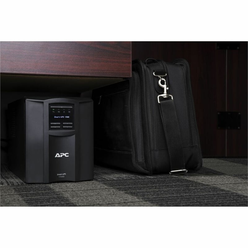 APC by Schneider Electric Smart-UPS 1500VA LCD 120V with SmartConnect - Thumbnail 3
