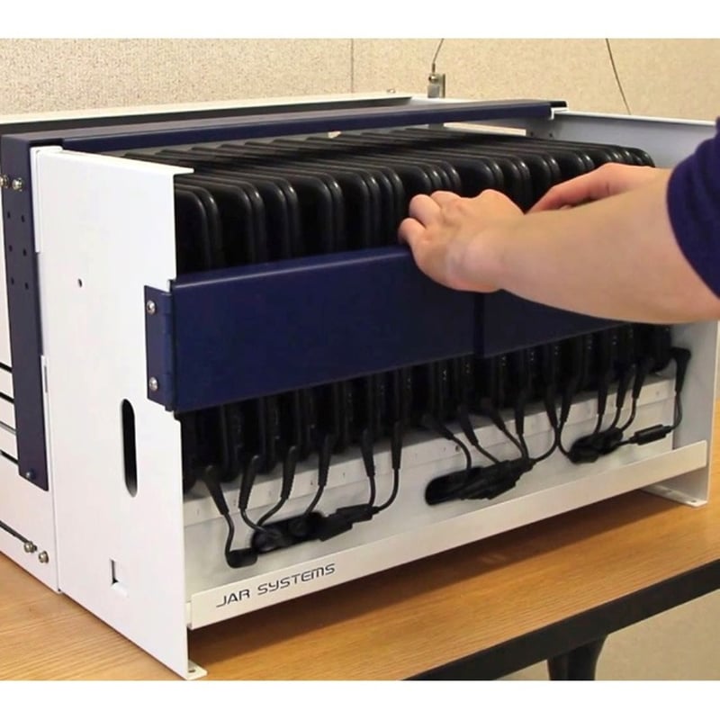 ESSENTIAL 16 CHARGING STATION - Thumbnail 3
