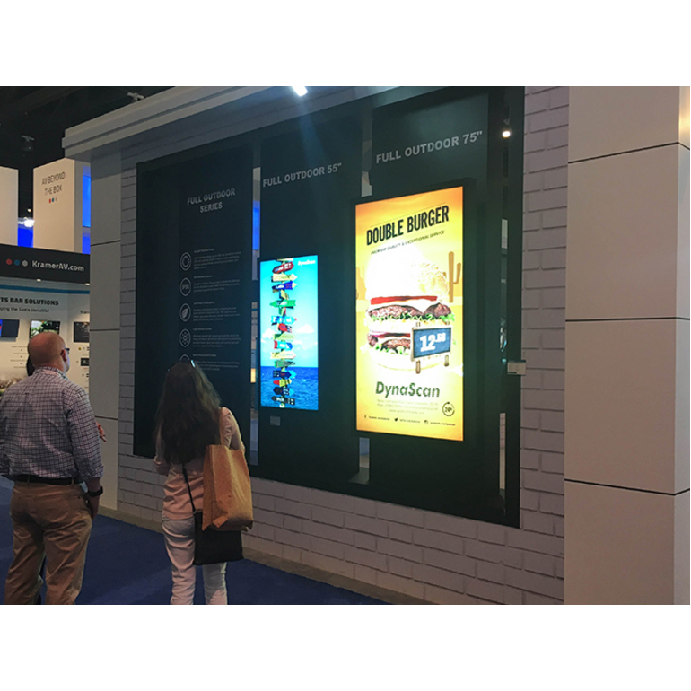 DynaScan DO552LR4 Digital Signage Display - Thumbnail 3