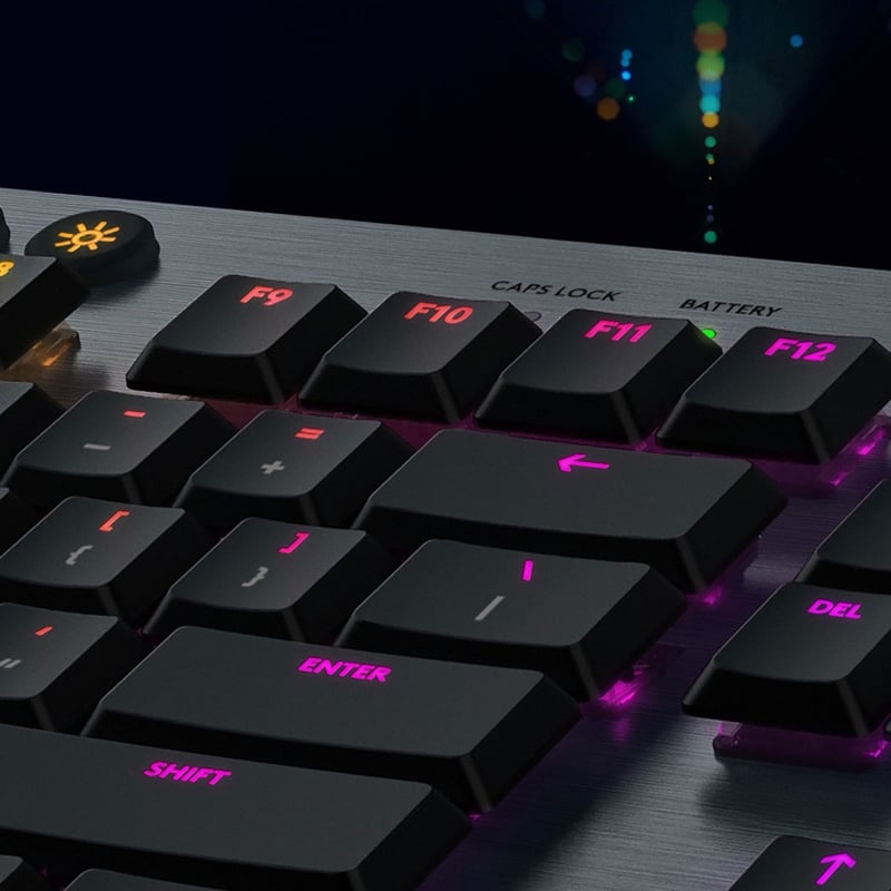 Logitech G915 Lightspeed Wireless RGB Mechanical Gaming Keyboard - Thumbnail 5