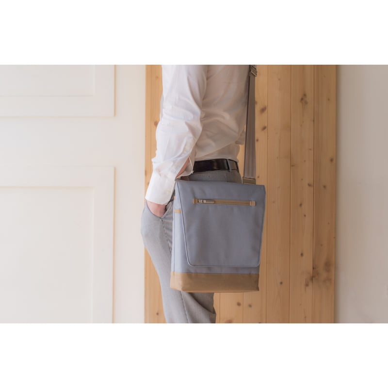 Moshi Aerio Lite Carrying Case (Messenger) for 12" Apple iPad - Sky Blue - Thumbnail 4