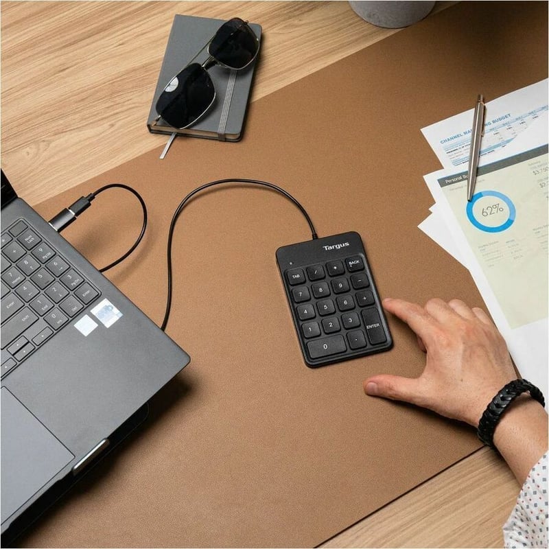 Targus&reg; Wired Numeric EcoSmart™ Keypad