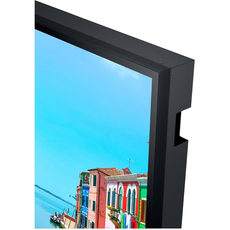 Samsung Simplify Outdoor Signage Installation with a Thin and Easy-to-install Enclosure - Thumbnail 4