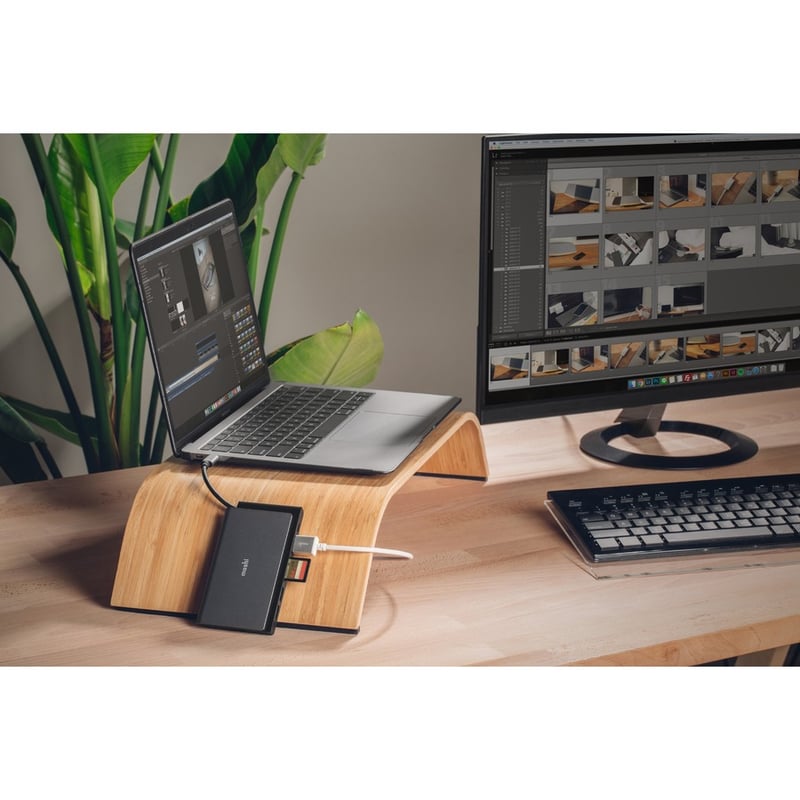 Moshi Symbus Mini 7-in-1 Portable USB-C Hub - Thumbnail 3