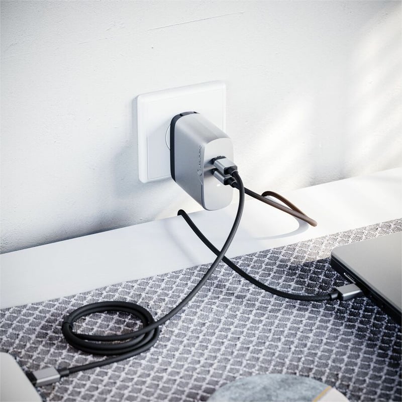 Alogic Power Adapter