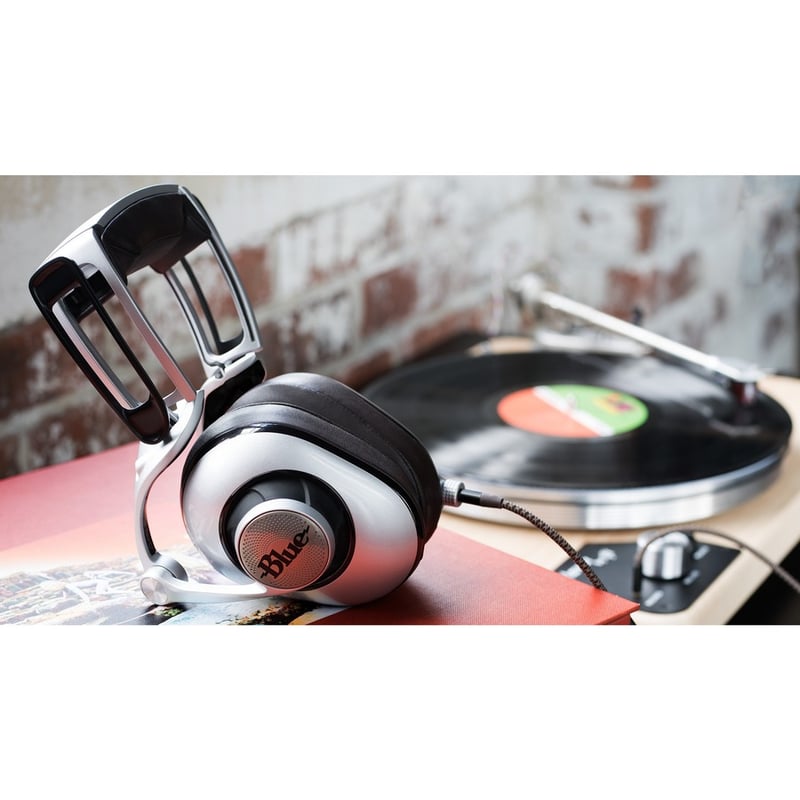 Blue Ella Planar Magnetic Headphone With Built-In Audiophile Amp - Thumbnail 3